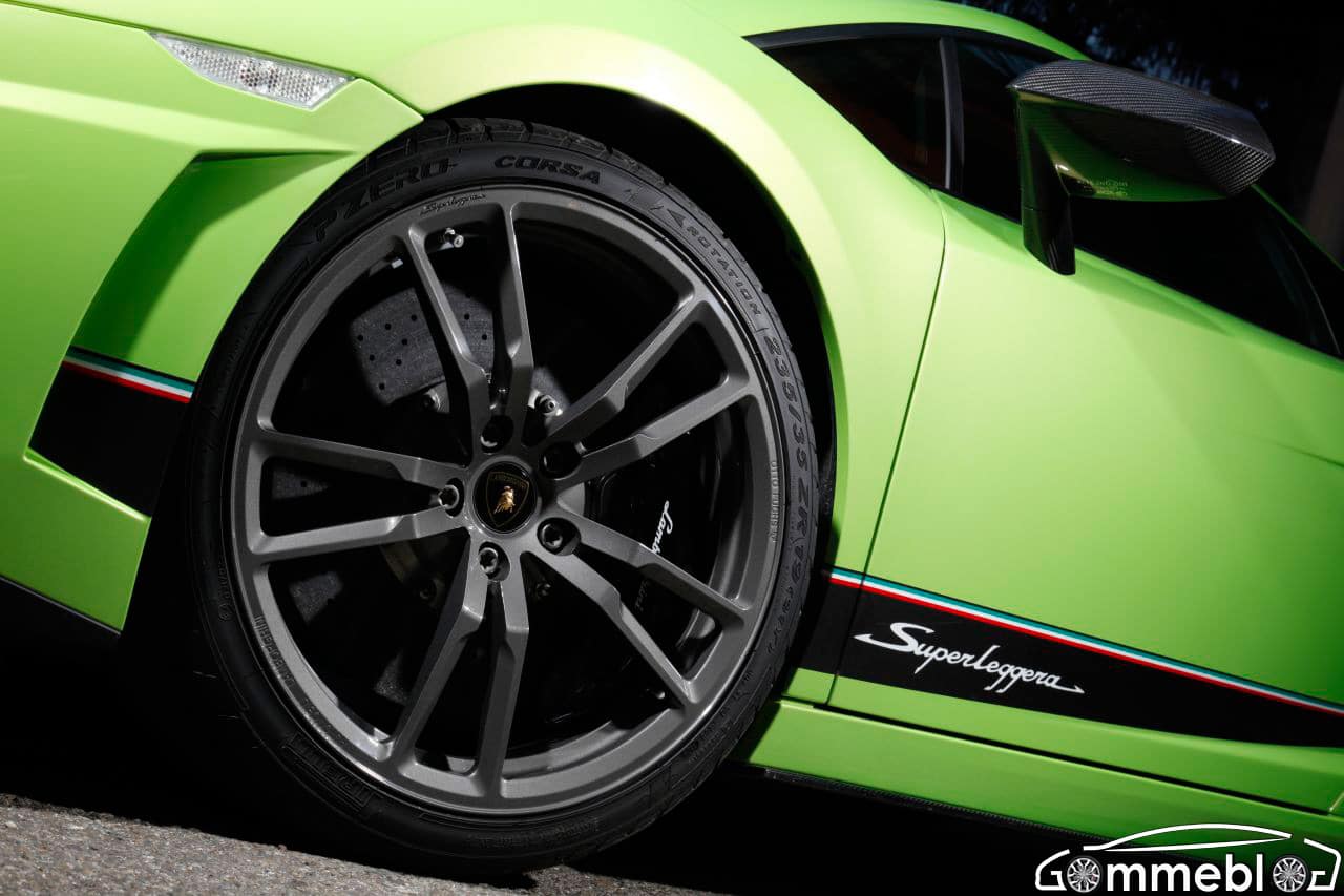 Lamborghini Gallardo LP-570 Superleggera