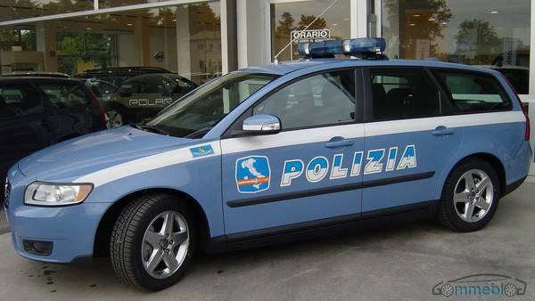 Vettura Volvo V50 Polizia Stradale - 2