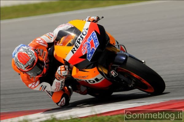 MotoGP 2011: Bridgestone scalda i pneumatici 1