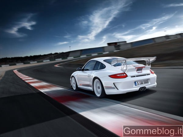 Porsche 911 GT3 RS 4.0 2