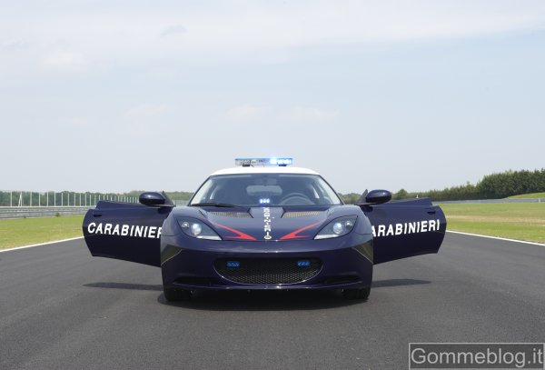Lotus Evora: nuova auto per i Carabinieri 4