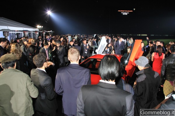 Lamborghini Aventador LP 700-4: evento spettacolare per il debutto in Giappone 3