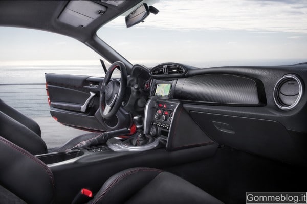 Toyota GT 86: nuova sportiva con motore boxer benzina 2.0 e trazione posteriore 6