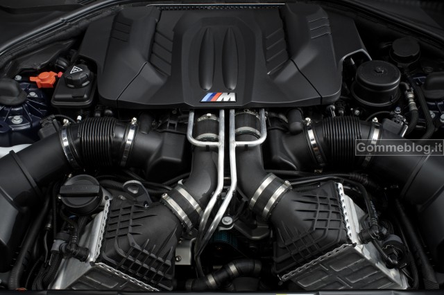Nuova BMW M6 Coupè e Cabrio: quando bellezza, dinamismo e prestazioni si fondo insieme 6