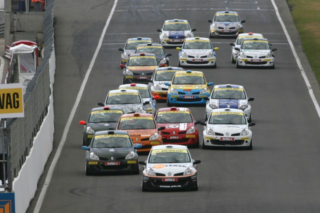 Renault Sport sceglie Dunlop per i Campionati Clio Cup nazionali 2