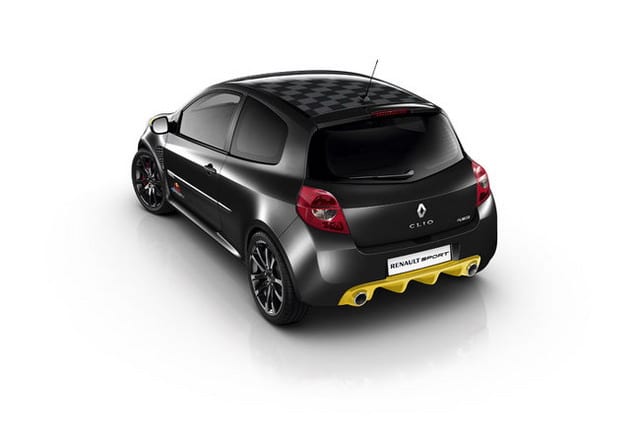 Renault Clio RS Red Bull Racing RB7: in città come in F1 2