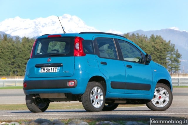 Fiat Panda Natural Power: 340 Km con 10 euro di Metano 2