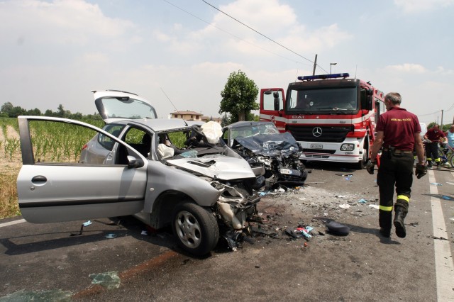 Incidenti stradali: in Italia nel 2011 -3% rispetto al 2010 1