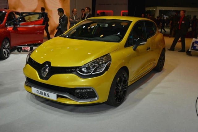 Renault “Muoversi Sempre Pneumatici”: nuovo servizio assistenza stradale 7