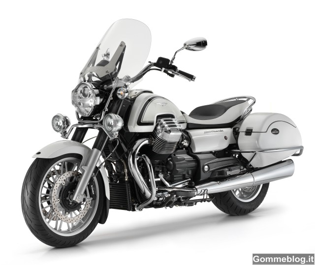 Nuova Moto Guzzi California 1400: Touring e Custom 4