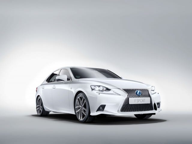 lexus-presenta-nuova-is-hybrid-0000005383-lexus-is-fsport