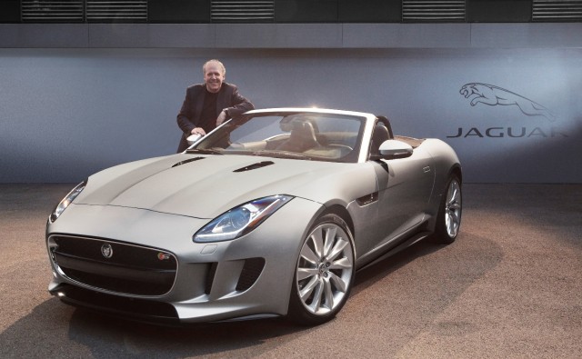 jaguar-f-type-proclamata-world-car-design-of-the-year-2013-0000007272-jaguar-f-type-wcoty-ian-callum