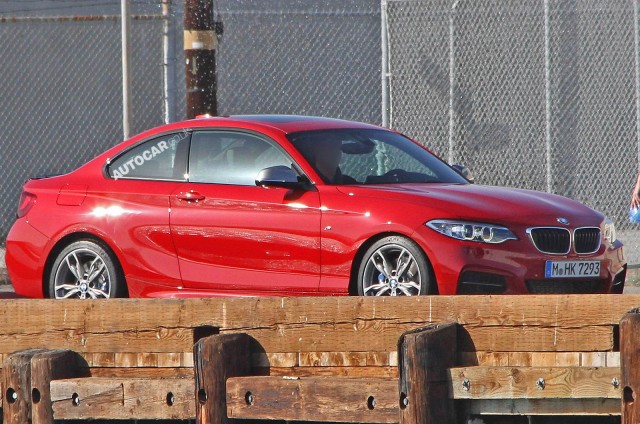 BMW-m-235i-01