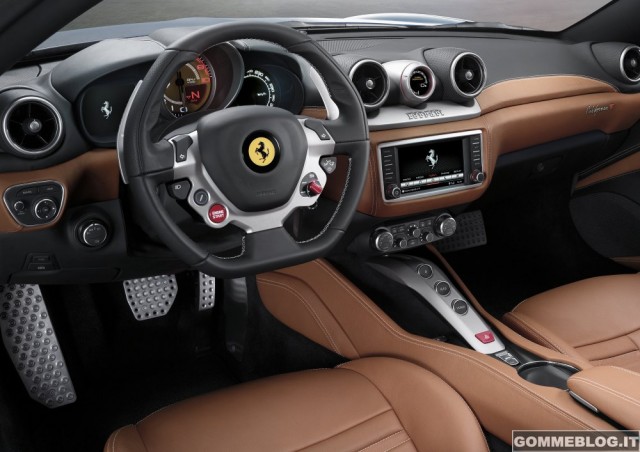 Ferrari California T - 6