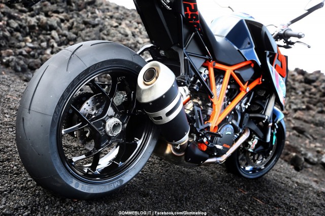 Metzeler Racetec RR 126