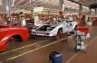 da archivio storico in diapositive acquistato tutti i diritti 2009 Foto Bengt Holm Neill Bruce 1990 Lamborghini Factory assembly shop - the last Countach 12085 on line 1