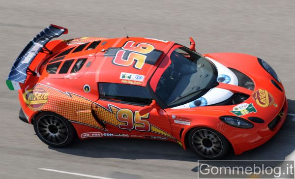 Lotus Cup e Saetta McQueen: grande esibizione per la prima italiana di Cars 2 1