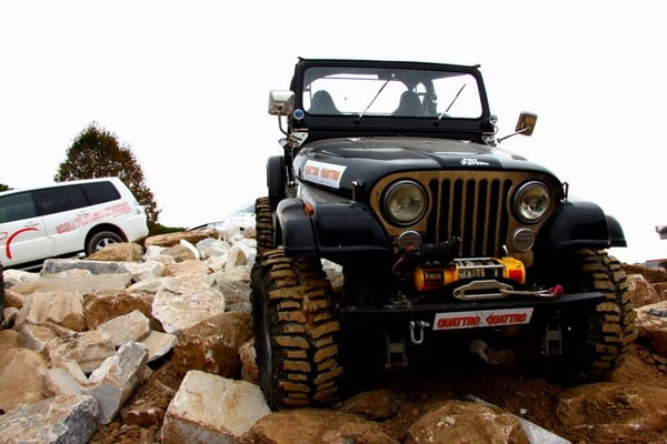 4x4 Fest 2011: Off road su sterrati e nelle cave di marmo di Carrara 1