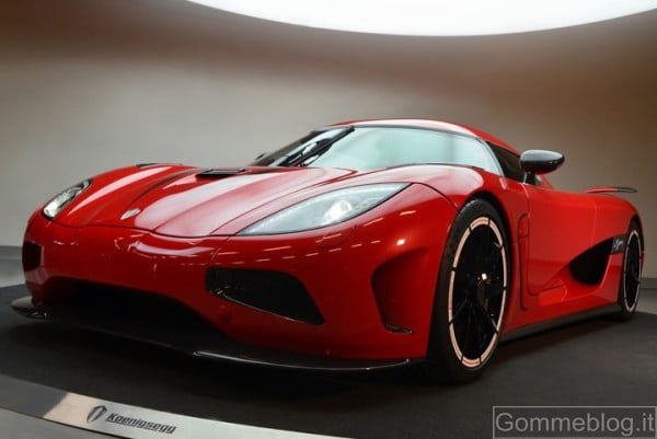 Video Koenigsegg Agera R e Michelin Pilot Super Sport: 0-300-0 in 21 secondi 11