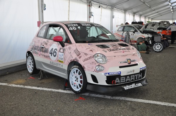 Abarth Make it your race 2012: aperte le iscrizioni al Talent Show per aspiranti piloti firmato Abarth 2