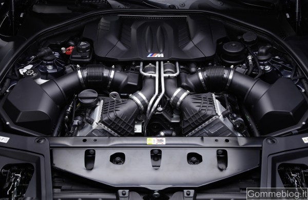 Nuova BMW M5: Report completo su Tecnica e Performance, con immagini e video 7