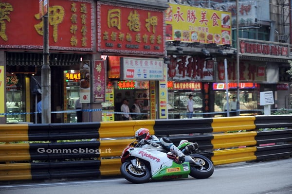 Pirelli: quattro successi consecutivi e 7° vittoria di Rutter nel Macau Motorcycle GP 11