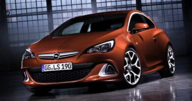 Opel Astra OPC 2
