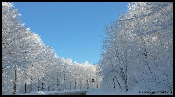 Piemonte, obbligo di catene a bordo o pneumatici invernali fino al 15 maggio 2012