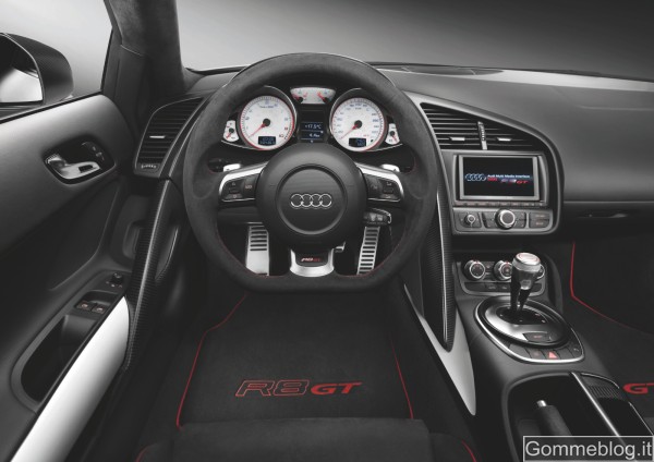 Audi R8 GT: estremamente leggera per prestazioni straordinarie 7
