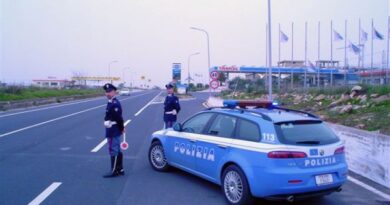 polizia stradale pattuglia