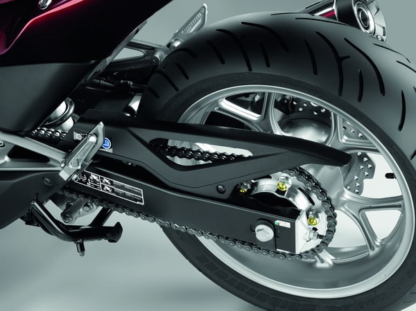 Honda Integra 2012: Prestazioni da moto, Comfort da scooter 3