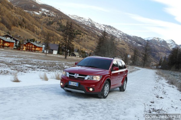 FIAT Freemont AWD: trazione integrale e potenze fino a 280 CV