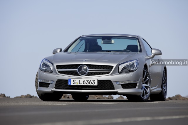 Nuova Mercedes SL 63 AMG 2012: prestazioni superiori, peso e consumi ridotti 4