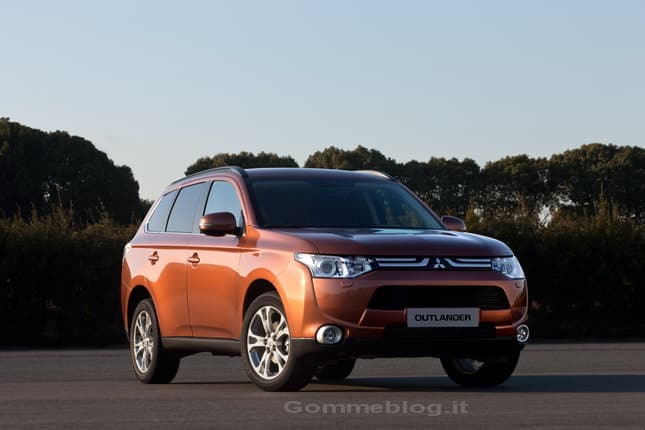 Nuovo Mitsubishi Outlander: in anteprima al Salone di Ginevra 2012 3