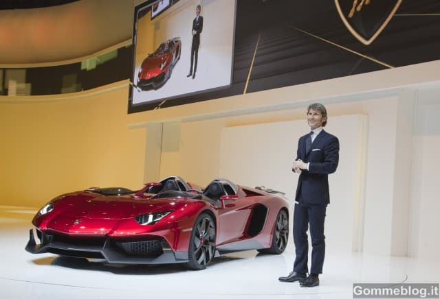 Lamboghini Aventador J: Video al Salone di Ginevra 2012 5