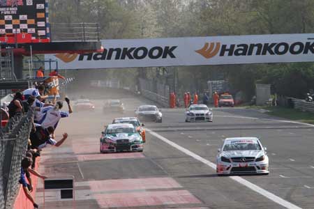 Pneumatici Hankook : buon inizio nei campionati italiani Superstars GT Sprint International Series 1