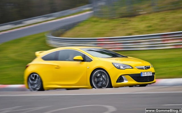 Auto Tecnica: l’esclusivo telaio ad alte prestazioni di Astra OPC 5