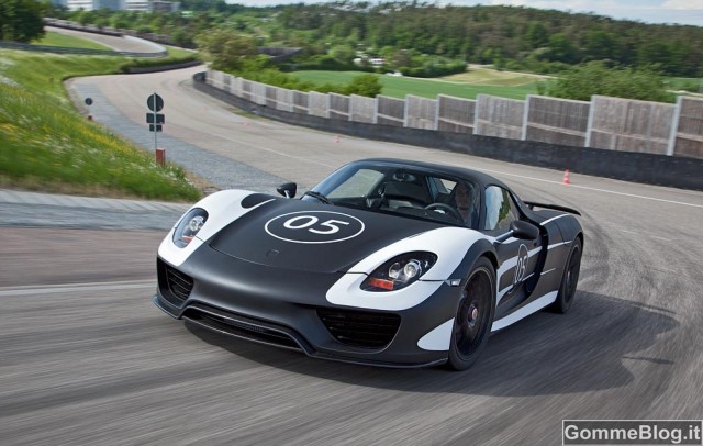 Porsche 918 Spyder 5