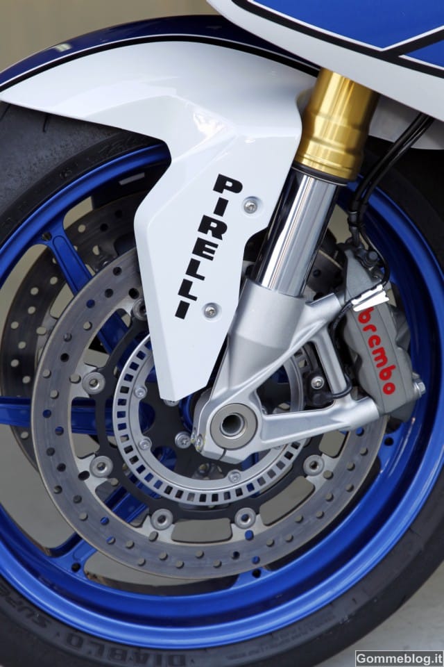 Pirelli Diablo Supercorsa SP: 1° equipaggiamento per BMW HP4 3