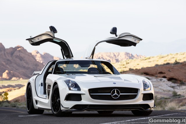 Mercedes SLS AMG Coupé Black Series: Prestazioni GT3 su strada 4