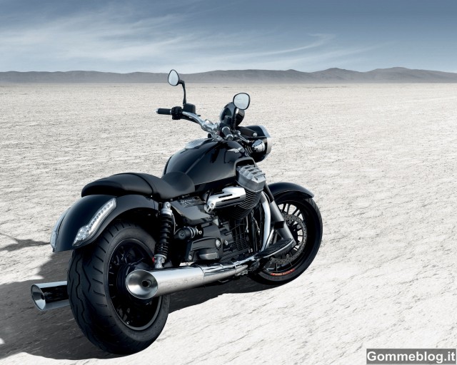 Nuova Moto Guzzi California 1400: Touring e Custom 7