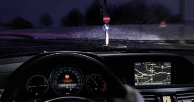 Real Life Safety First assistance system in the fight against vehicles driving on the wrong side of the road