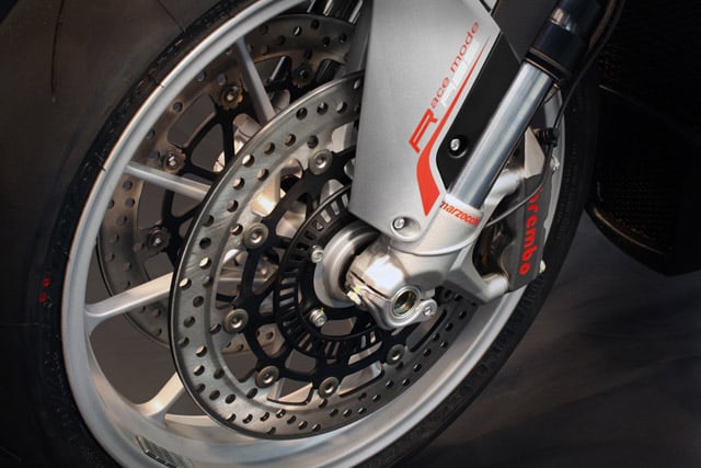 MV Agusta Brutale 4 cilindri 2013: arriva l'ABS 6