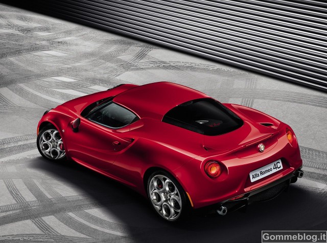 Anteprima mondiale: Alfa Romeo 4C 11