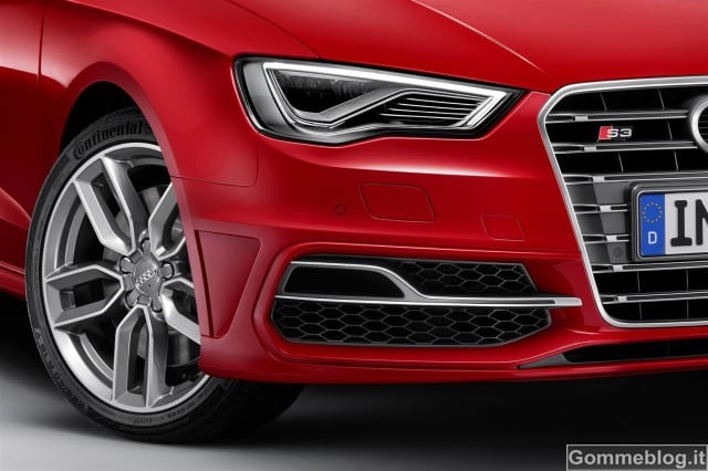 Audi S3 Sportback: 300 CV di potenza pura 17