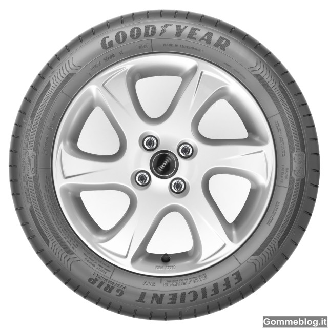 Goodyear EfficientGrip Performance: ottimi risultati nei test delle riviste specializzate