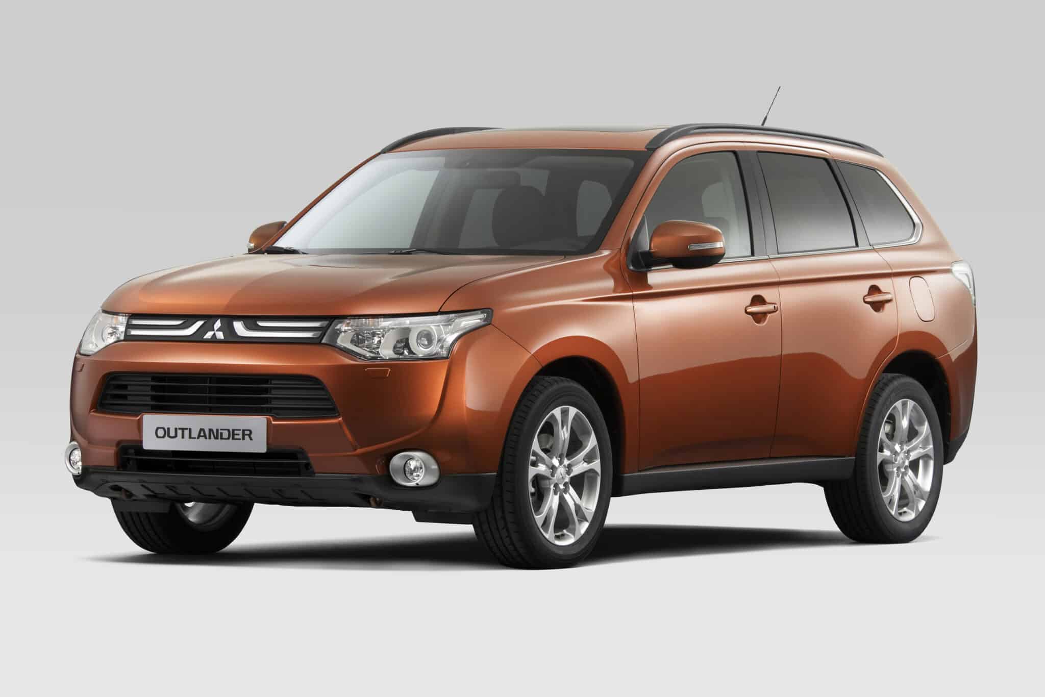 Nuovo Mitsubishi Outlander BI-FUEL benzina/gpl: ecco il nuovo listino prezzi 3