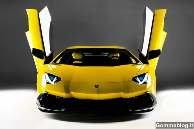 Lamborghini Aventador LP 720 4 3