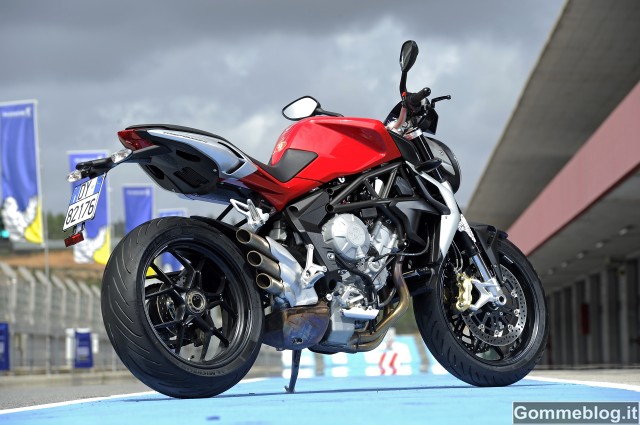 Gomme Moto Michelin 2015: 6 nuovi pneumatici hypersport e pista