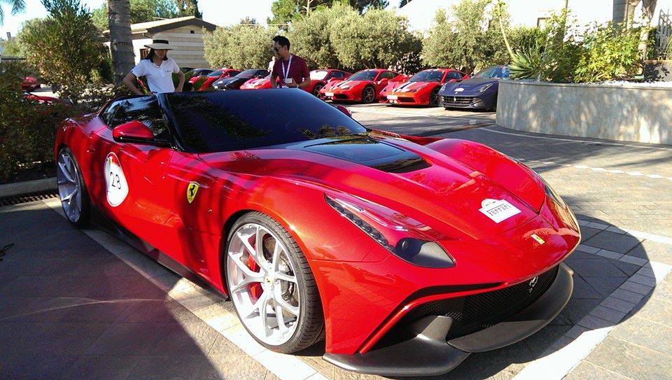 Ferrari F12 TRS: Modello Unico per la Ferrari Cavalcade 2014 12